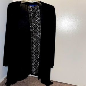 ✅Black quarter length sleeve sweater